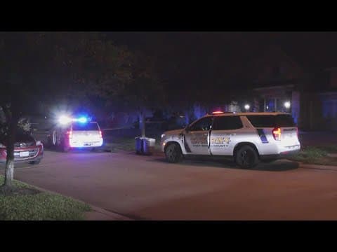 Man killed in possible home invasion in Richmond area, Fort Bend sheriff's deputies say