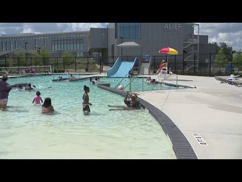 City of Houston offering $500 bonuses for lifeguards