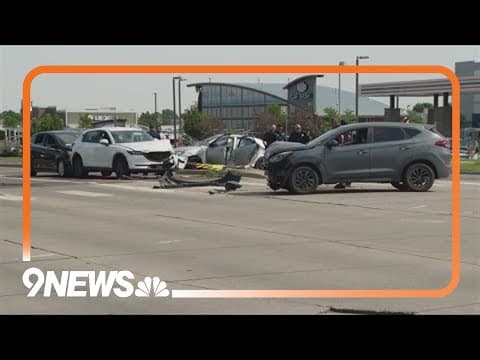 2 in custody following pursuit, crash in Aurora