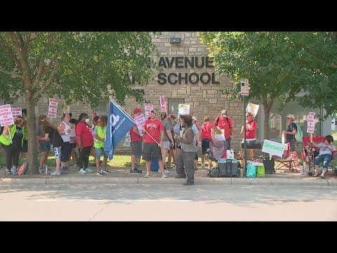 Teachers strike means students will begin school year learning remotely