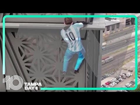 Man attempts to climb 30-story building without equipment in Argentina