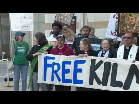 Abrego Garcia supporters gather outside Maryland courthouse amid another Trump deportation threat