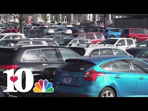 Customers hitting stores for last minute Christmas shopping