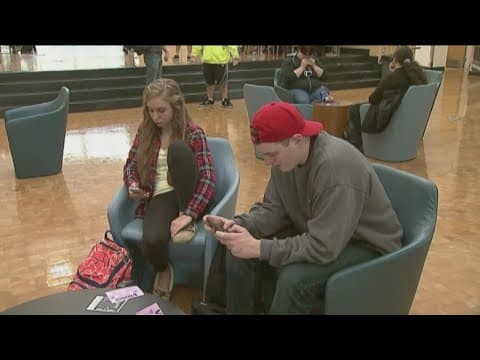 San Diego County supervisors to discuss student cell phone use