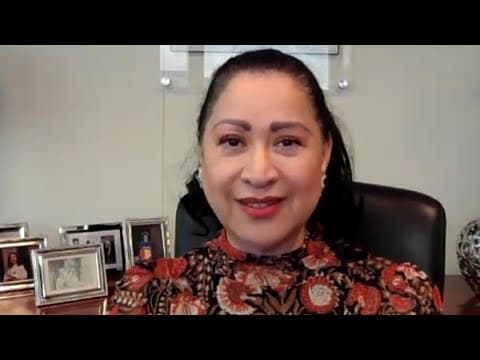 Connecting Hispanic community with resources after Beryl | English and Spanish