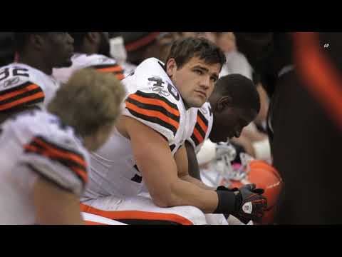 Former NFL RB Peyton Hillis discharged from hospital following swimming accident