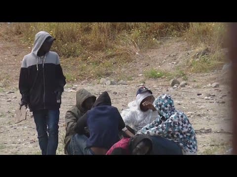 Number of migrants gathered at US-Mexico border continues to rise ahead of Title 42 expiration