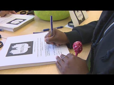 Houston students take pledge against gun violence
