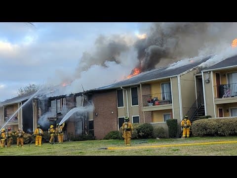 Raw video: Firefighters battle apartment fire in Texas City