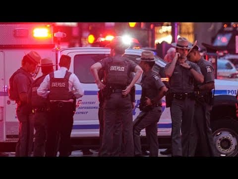 At least 4 people, including a police officer, killed in a Manhattan office building shooting