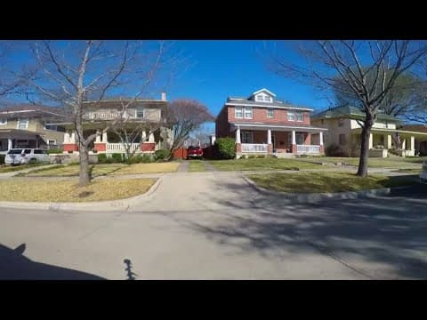 Experts predict real estate prices will tumble