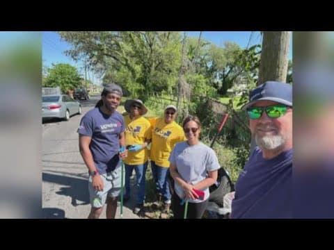 New Orleans East residents clean together during Love the Boot week