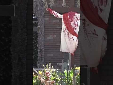 Beheaded Jesus Halloween display draws fire in Louisiana neighborhood #halloween