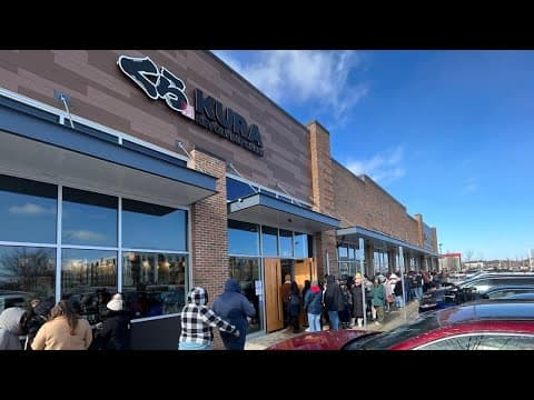 New revolving sushi bar in Polaris holds grand opening