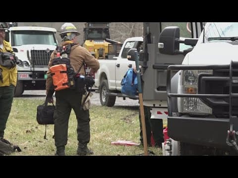 Fire crews from across East Tennessee battle wildfires
