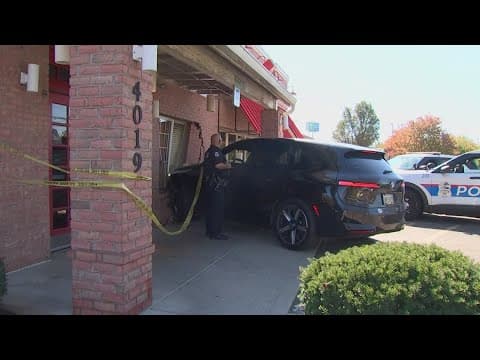 2 juveniles, adult injured after vehicle crashes into Bob Evans restaurant in southeast Columbus