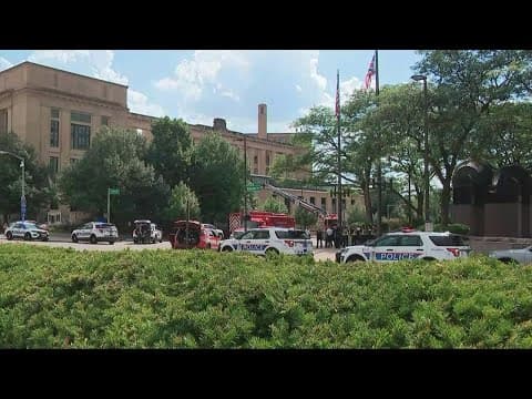 Man in custody after reportedly making threats from tree in downtown Columbus