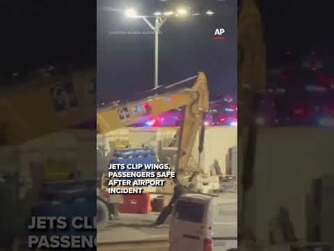 LaGuardia runway scare: Delta planes collide