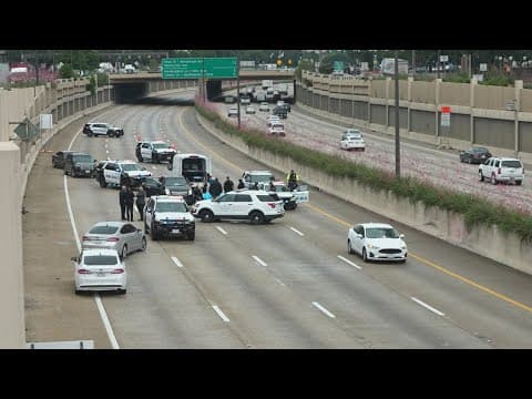 1 person dead in shooting on U.S. 75, southbound lanes shut down, police say