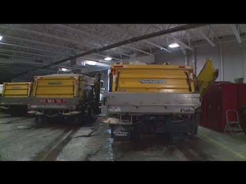 Plow crews near full strength across Twin Cities as snowfall looms