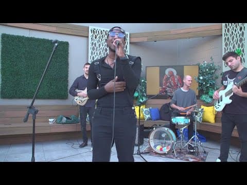 Studio 8 | Thonie Lee