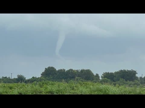 KHOU 11 viewer spots funnel cloud in Brazoria County