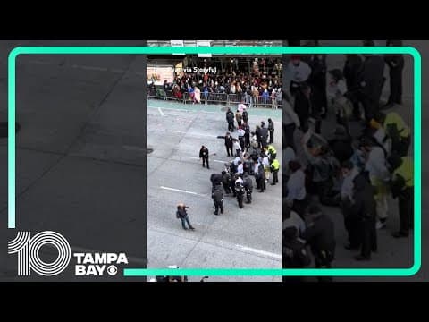 Pro-Palestinian protesters block Macy’s Thanksgiving Day Parade