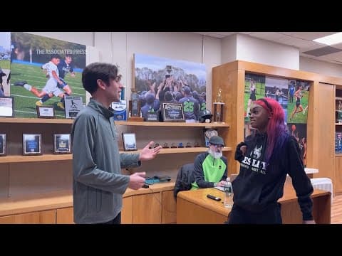 One-armed college basketball player makes women's Division III history