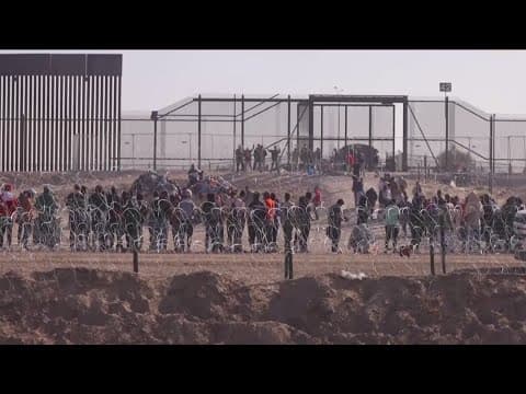 US lawmakers demand White House do more to screen, vet migrants