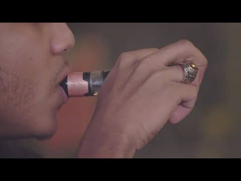 New study finds text message program helping some teens quit vaping