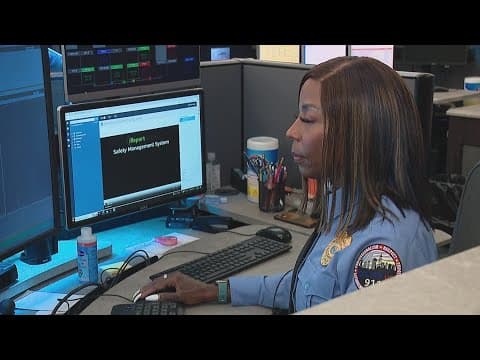 911 dispatcher uses bodybuilding to manage stress