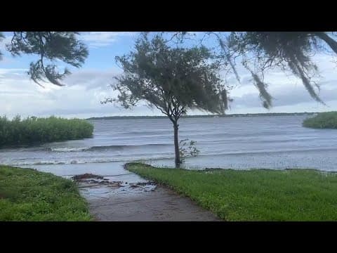 VIDEO: Viewer captures unsettled sea in Florida