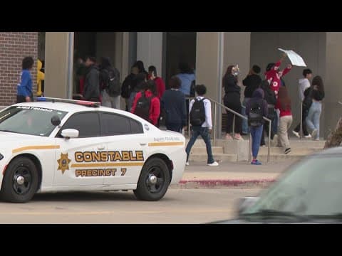 Houston news: Madison High School students protest cellphone ban