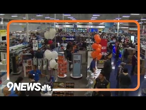 Flying and buying:  Thanksgiving weekend breaks records