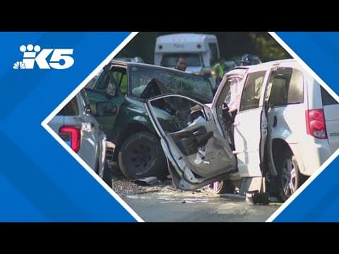 Two deadly car crashes clog roads in King County