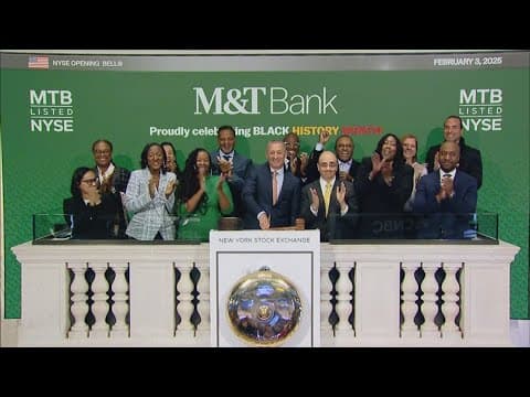 US stocks sink on first day of trading since new tariffs went into place