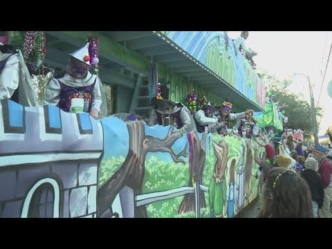 Mardi Gras' impact on tourism and businesses in New Orleans