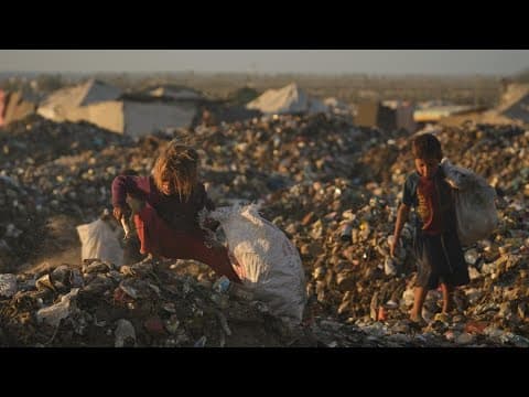 What happens during a government shutdown, explaining Israel-Hamas peace plan & analyzing Taylor Swi