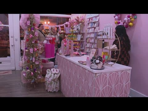 Mass Avenue businesses host Midnight Shopper event