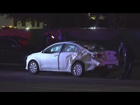 Wrong-way driver crashes into cop car, two other cars in Houston's Midtown, HPD says