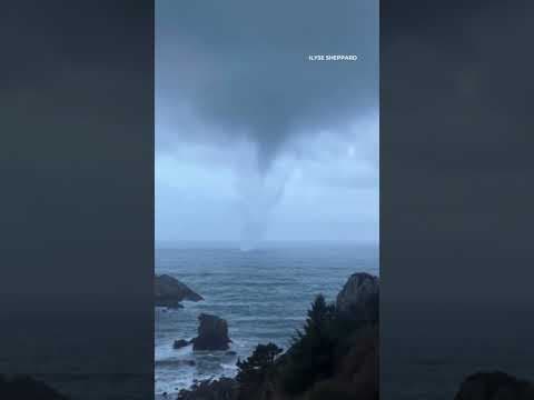 Waterspout spotted off Oregon coast