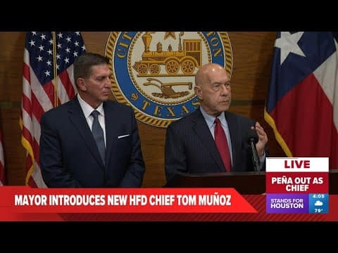 Houston Mayor John Whitmire introduces Thomas Muñoz as new HFD chief
