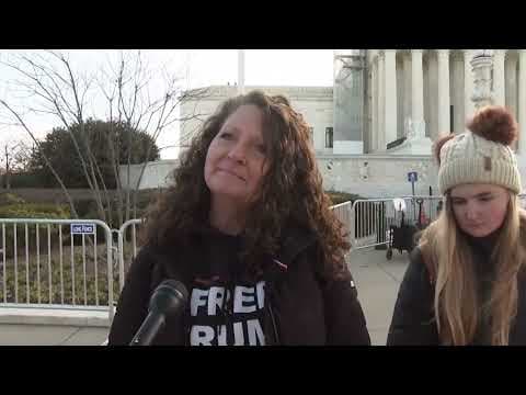 Demonstrators gather outside Supreme Court as landmark Trump ballot case gets underway