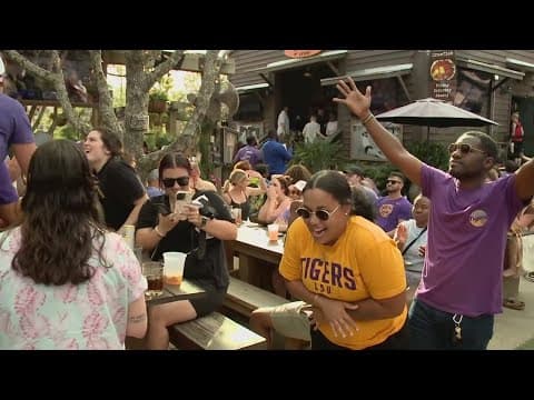 LSU fans celebrate NCAAW championship win at Wrong Iron Bar in Mid-City