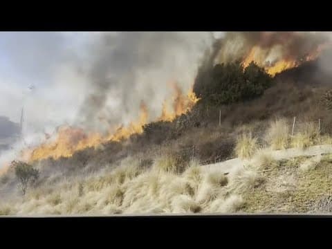 San Diego fire crews battle Friars Fire swiftly