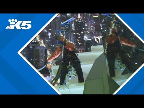 Space Needle gets rare window cleaning