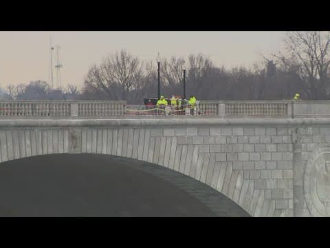 Now: Police pull car out of Potomac River following bridge crash that left 1 dead