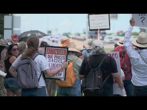 North Texans protest outside Dallas immigration facility