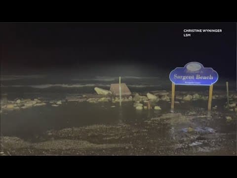 Hurricane Beryl leaves at least 7 dead in Texas