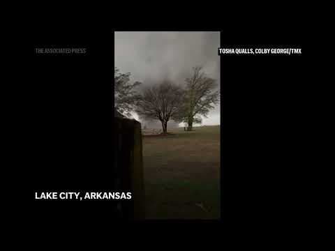 Violent storms, including tornadoes, wallop Midwest and South